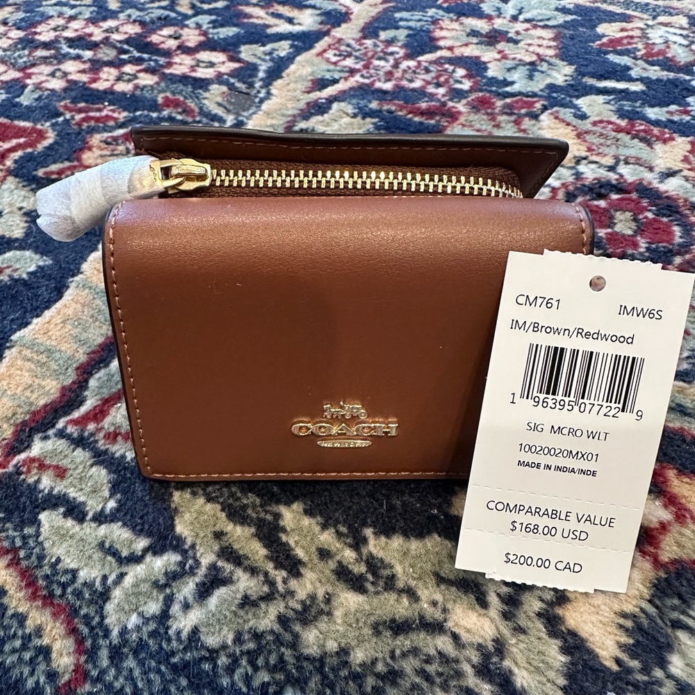 Coach micro wallet